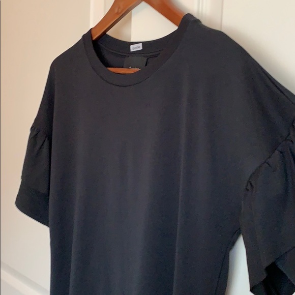 Small black t-shirt dress from Lumiere. - Picture 4 of 6